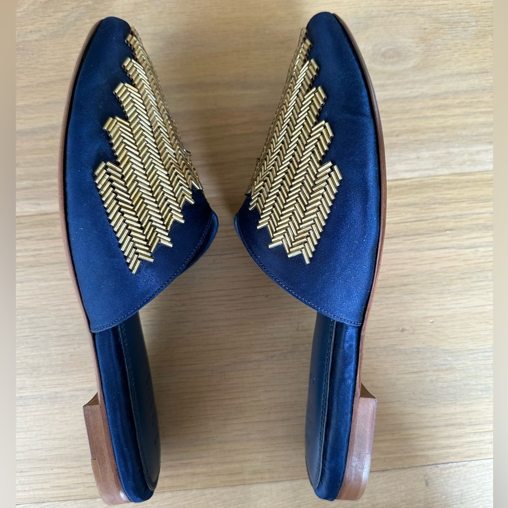 ZYNE Bergdorf Goodman navy blue satin beaded mules